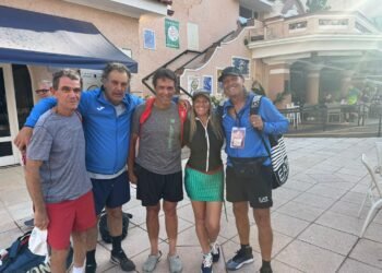 Tenistas Masters uruguaios invadem Porto Alegre em caravana e prometem boas campanhas